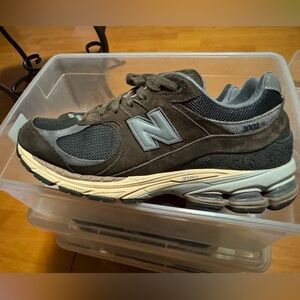 New Balance Men's Dark Brown and Gray Sneakers